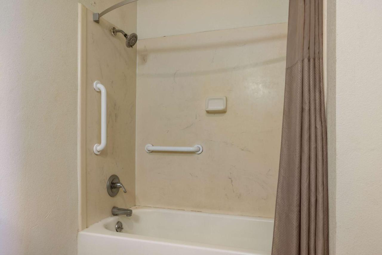 Motel 6-Lake Charles, La - Lake Charles On The Bayou Екстериор снимка